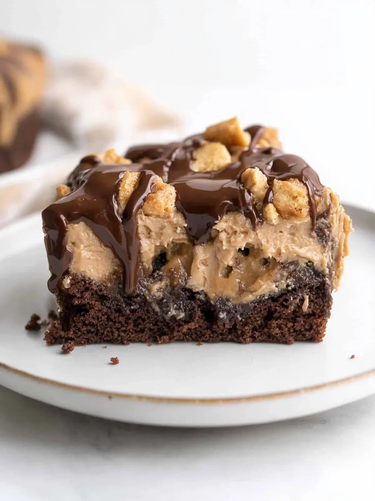 Peanut Butter Earthquake Cake